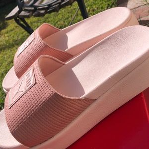 ⭐️PUMA SLIDES⭐️